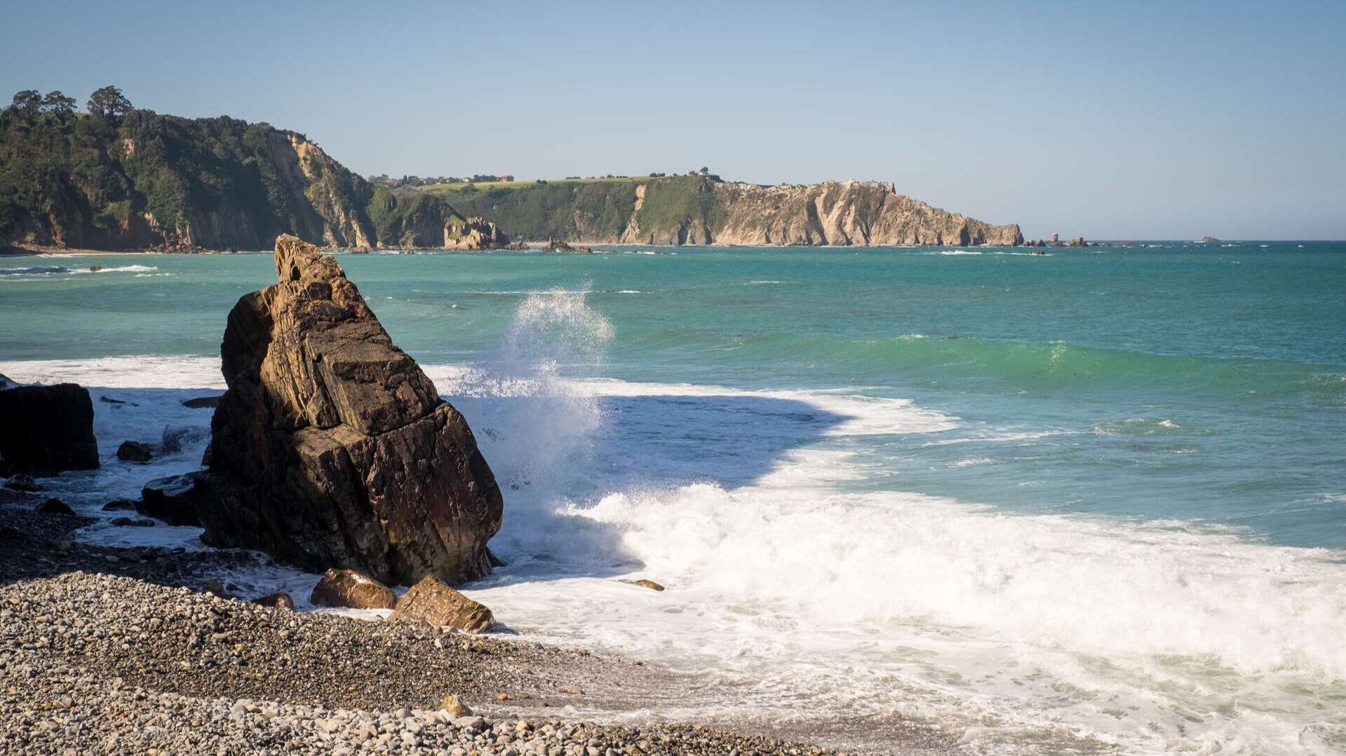 Playa Concha de Artedo. | Shutterstock
