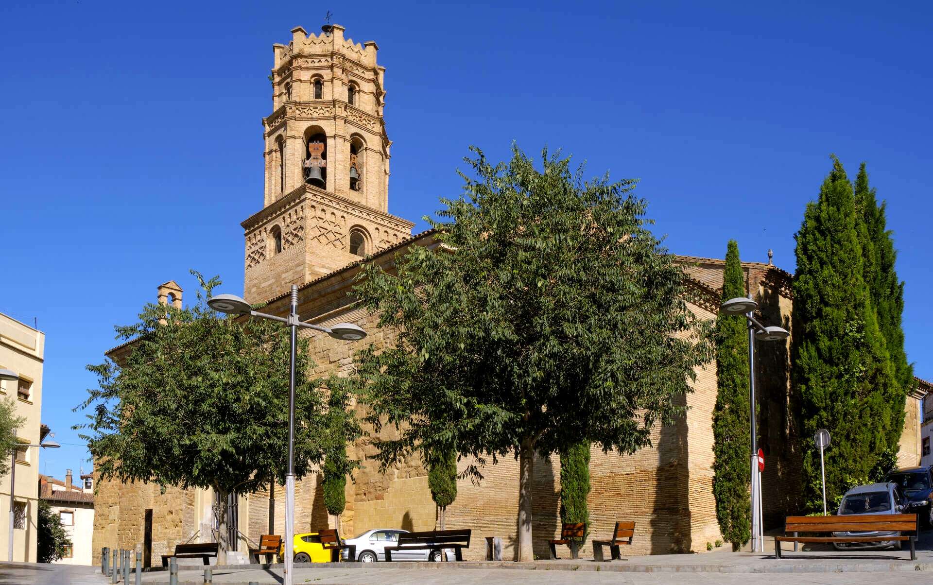 Catedral de Santa María en Monzón, Huesca. | Dreamstime