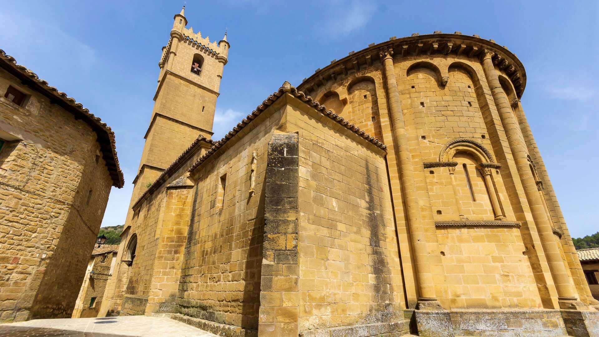 Iglesia de San Martín de Tours. | Shutterstock