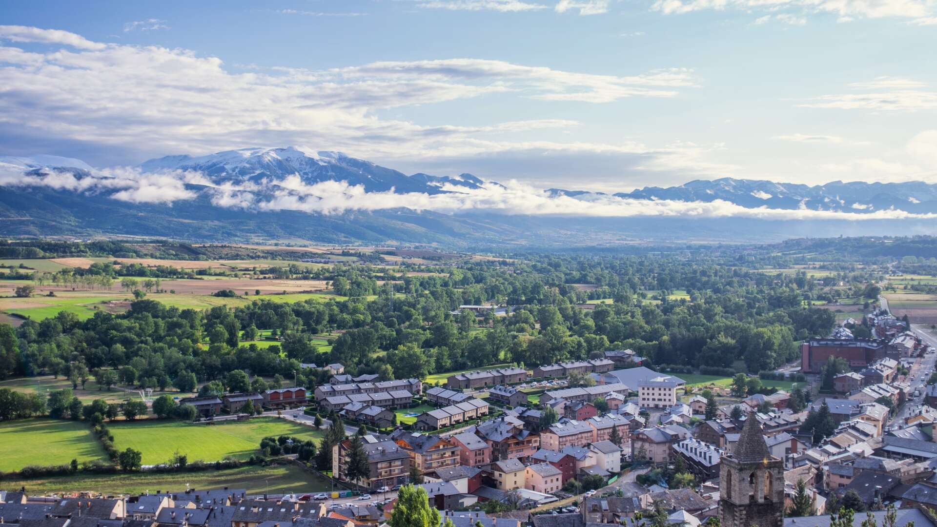Vista panorámica de Llivia. | Shutterstock