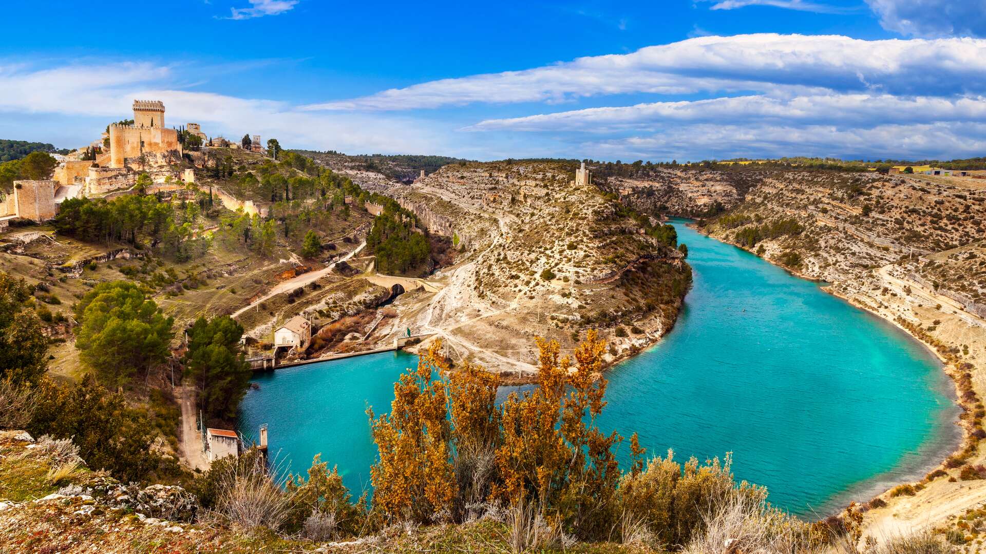 Castillo de Alracón de Cuenca. | Shutterstock