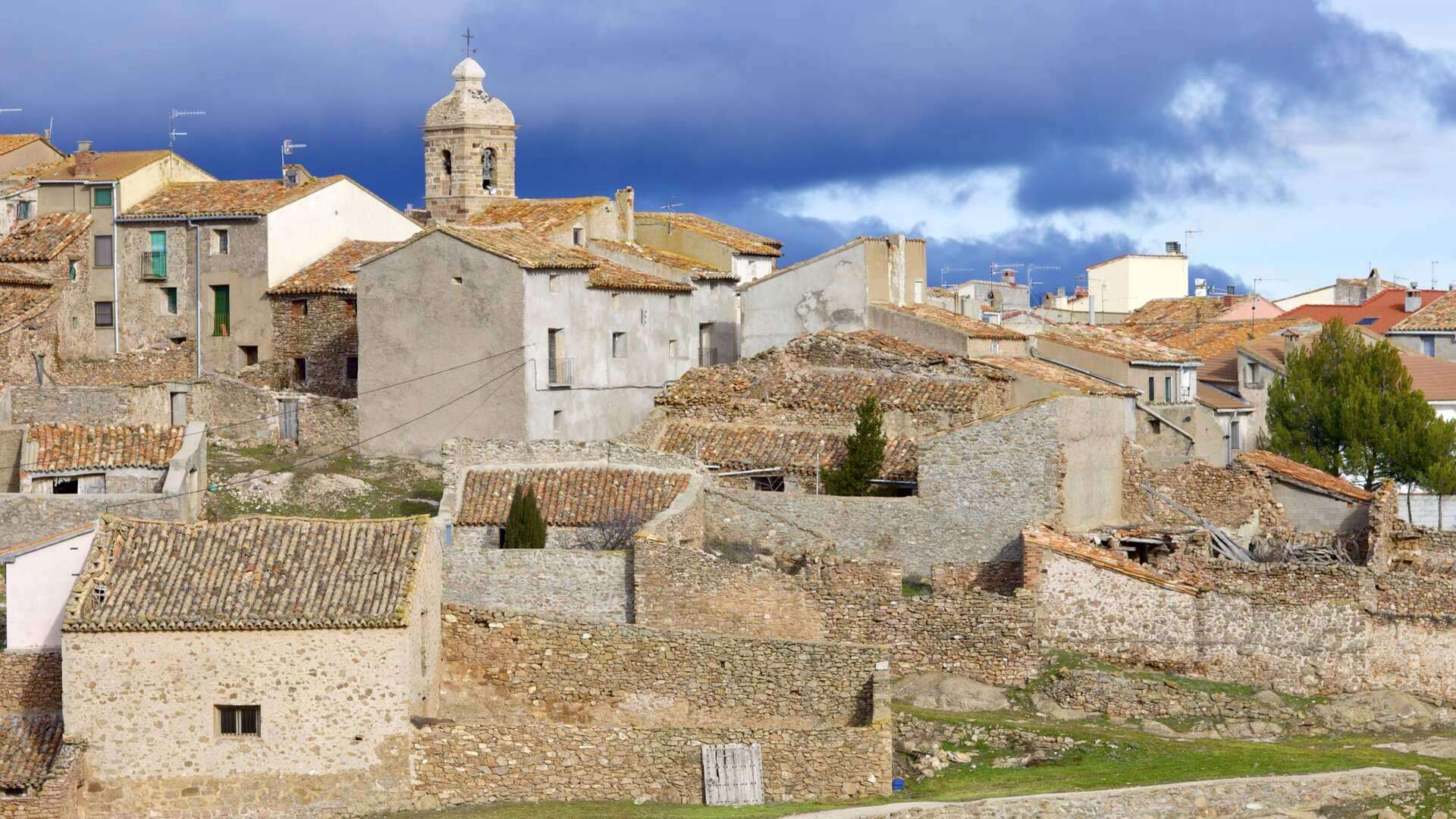 Vistas del pueblo de Malanquilla en Zaragoza, Aragón. | Shutterstock