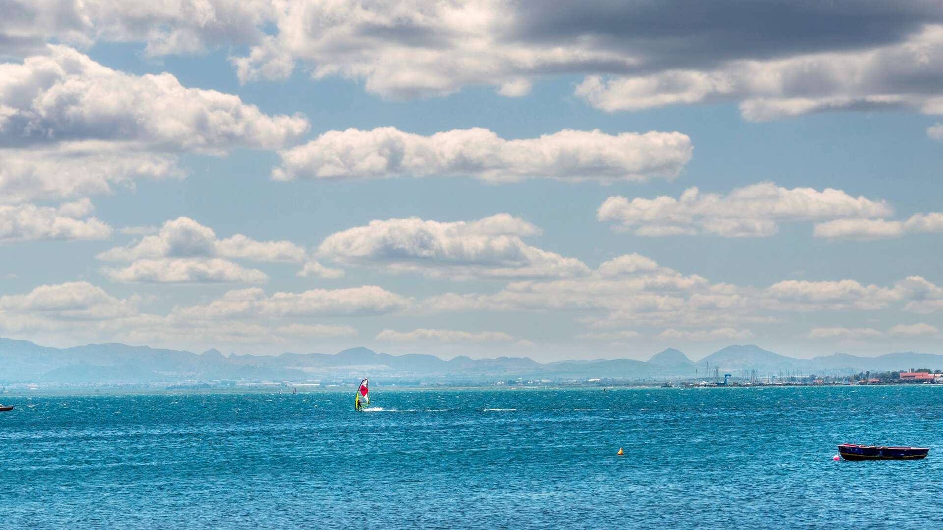 Playa de Las Palmeras, Murcia. | Shutterstock
