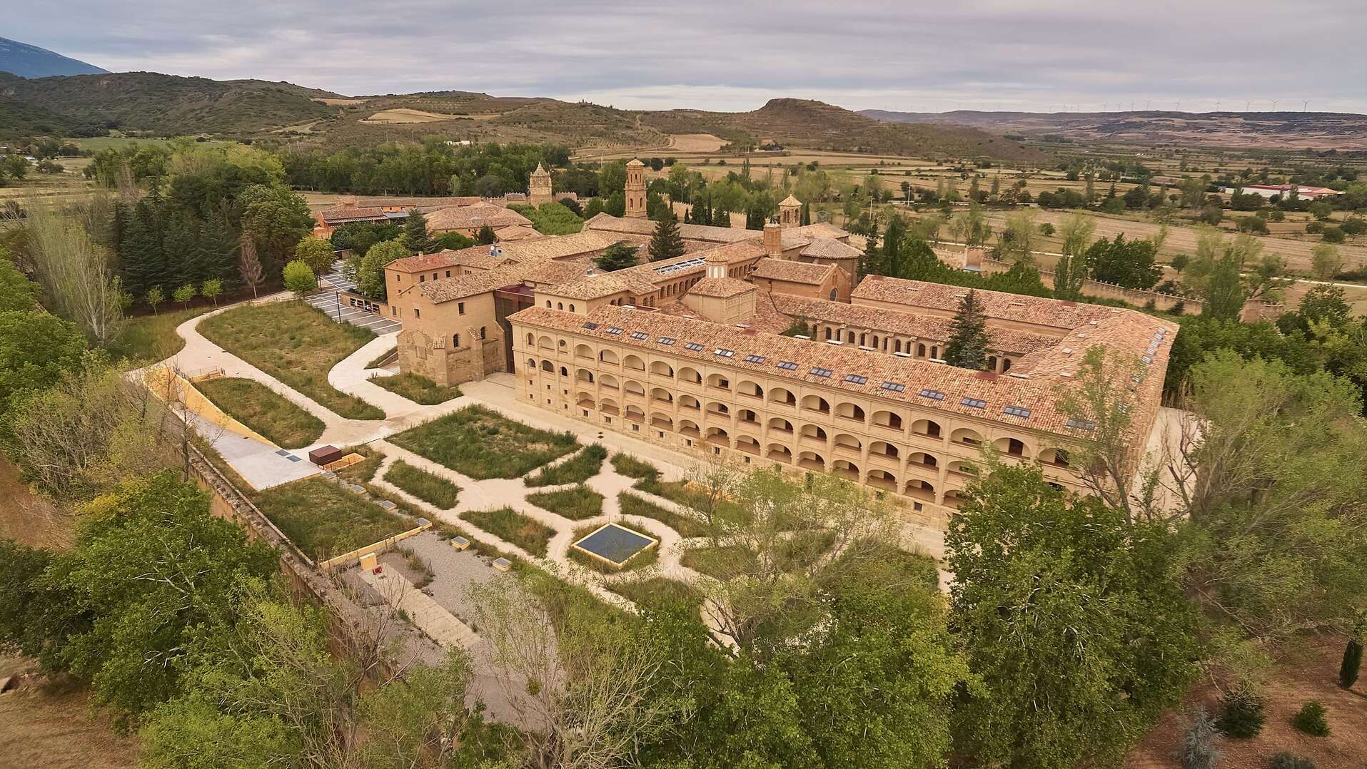 7 monasterio de veruela shutterstock_1011382774