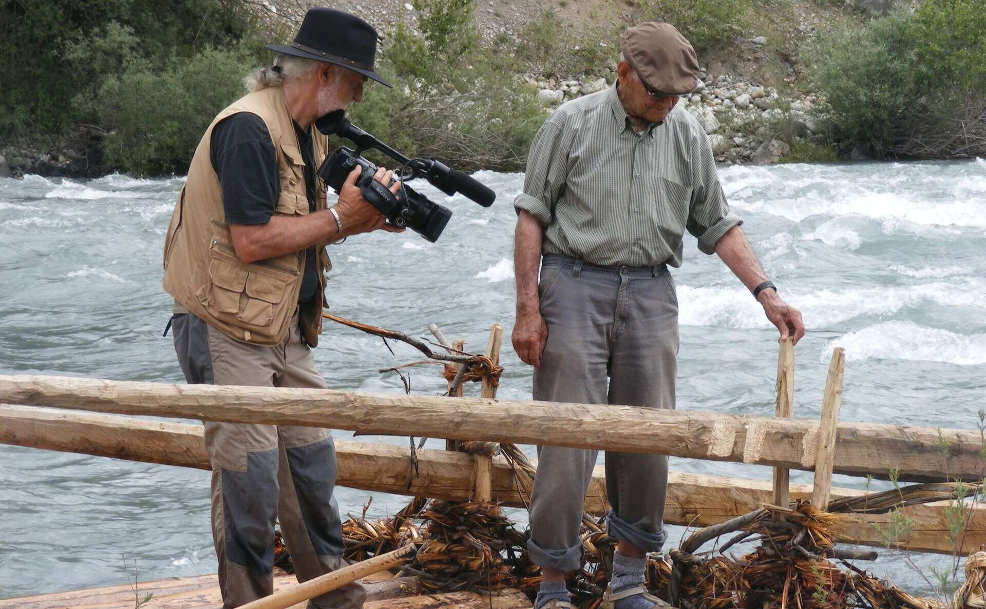 Eugenio grabando las navatas en el año 2010. | Eugenio Monesma