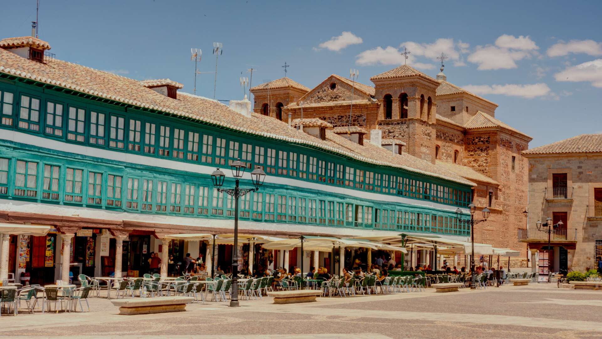 Plaza Mayor de Almagro, Ciudad ReaL. | Shutterstock
