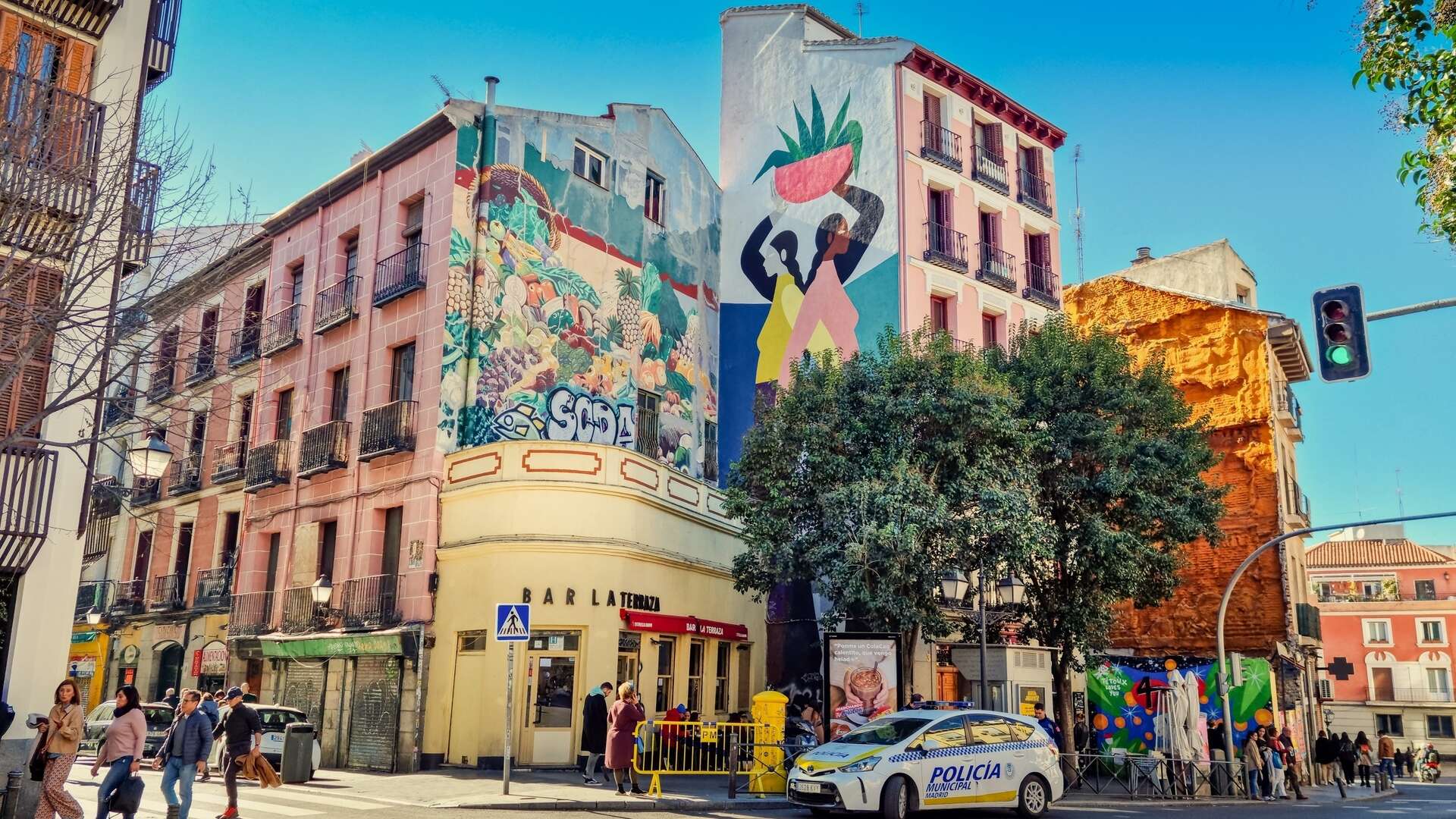 Plaza Puerta Cerrada, Madrid. | Shutterstock