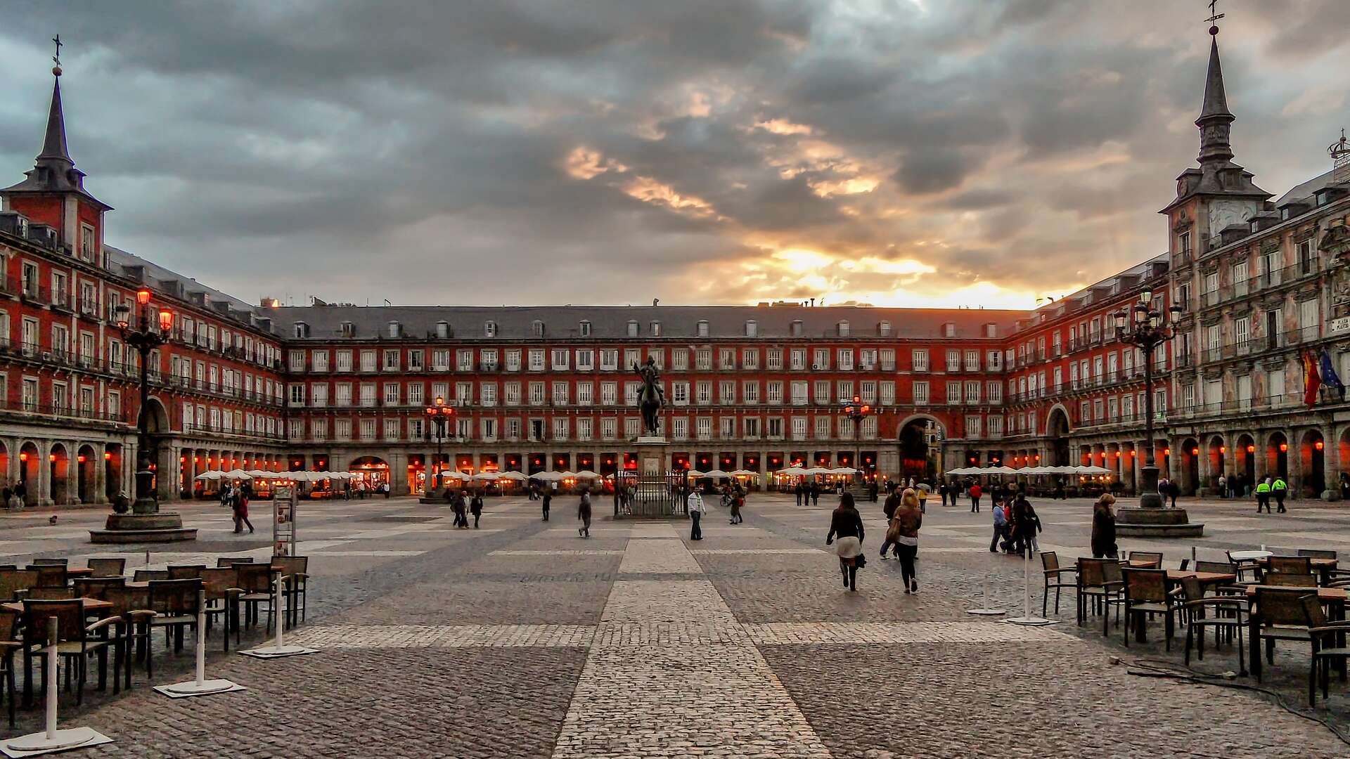 Plaza Mayor de Madrid. | Shutterstock