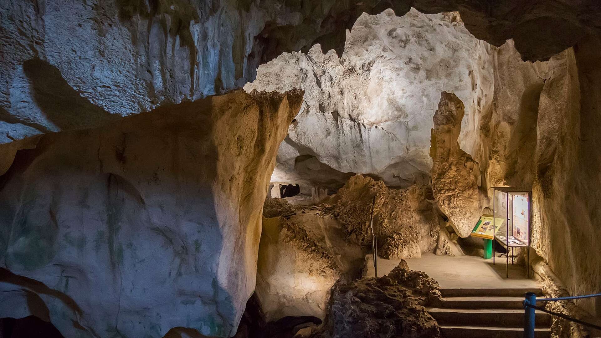 La Cueva de los Murciélagos. | Shutterstock