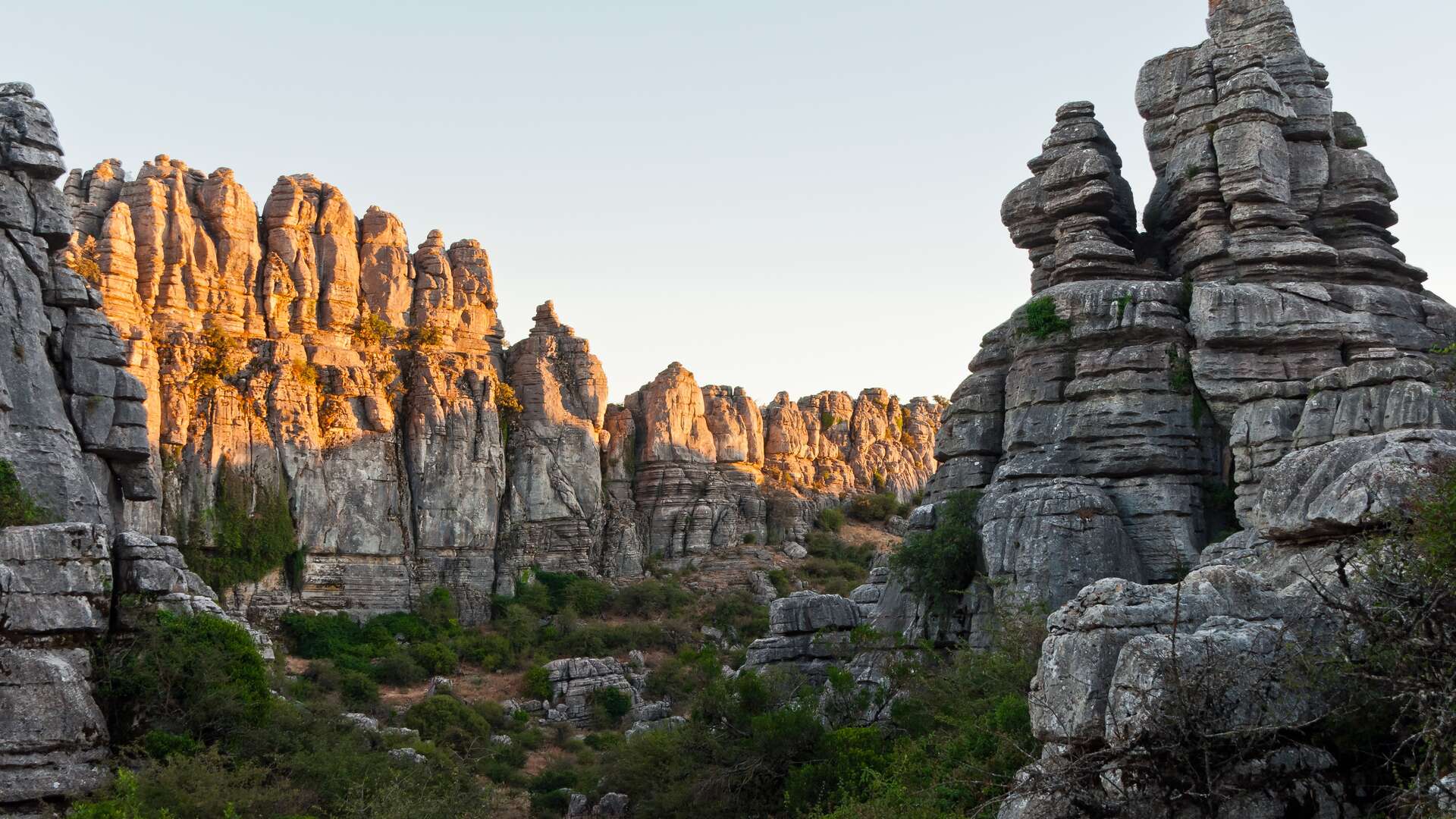 Paraje Natural Torcal de Antequera. | Shutterstock