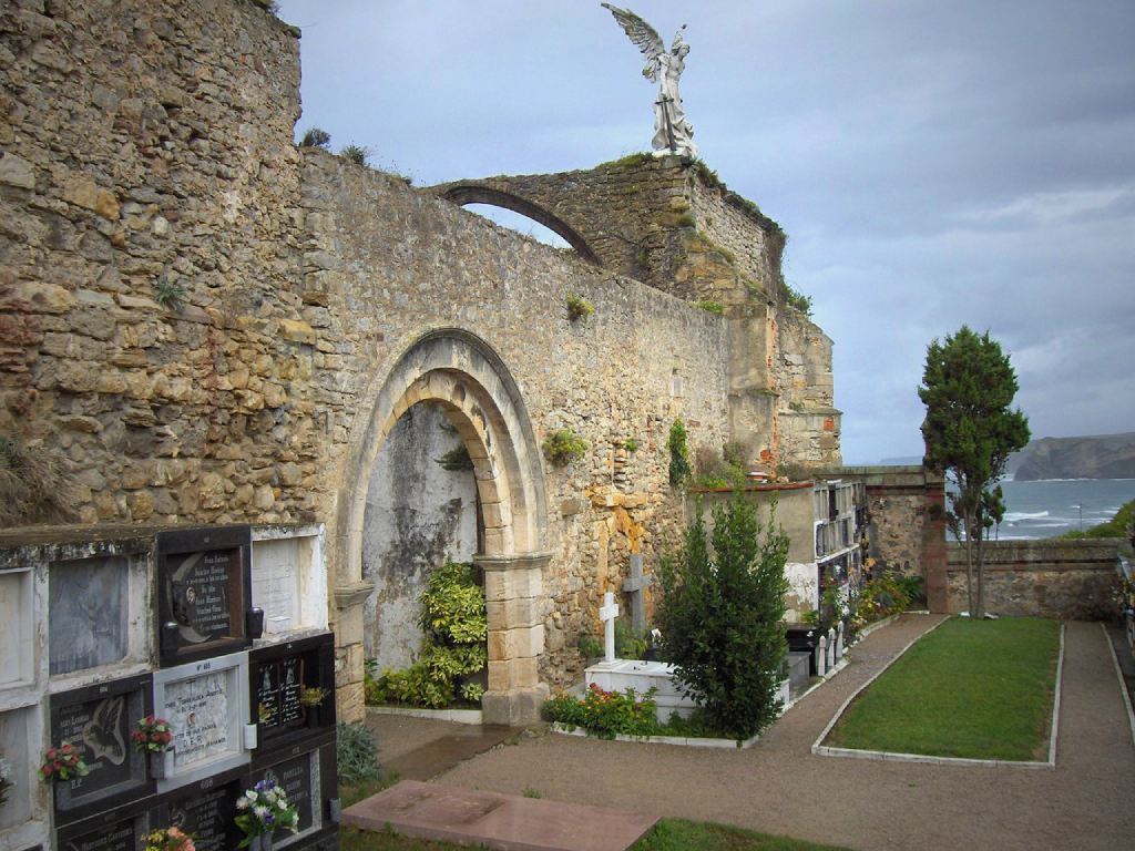 Cementerios más curiosos de España Comillas