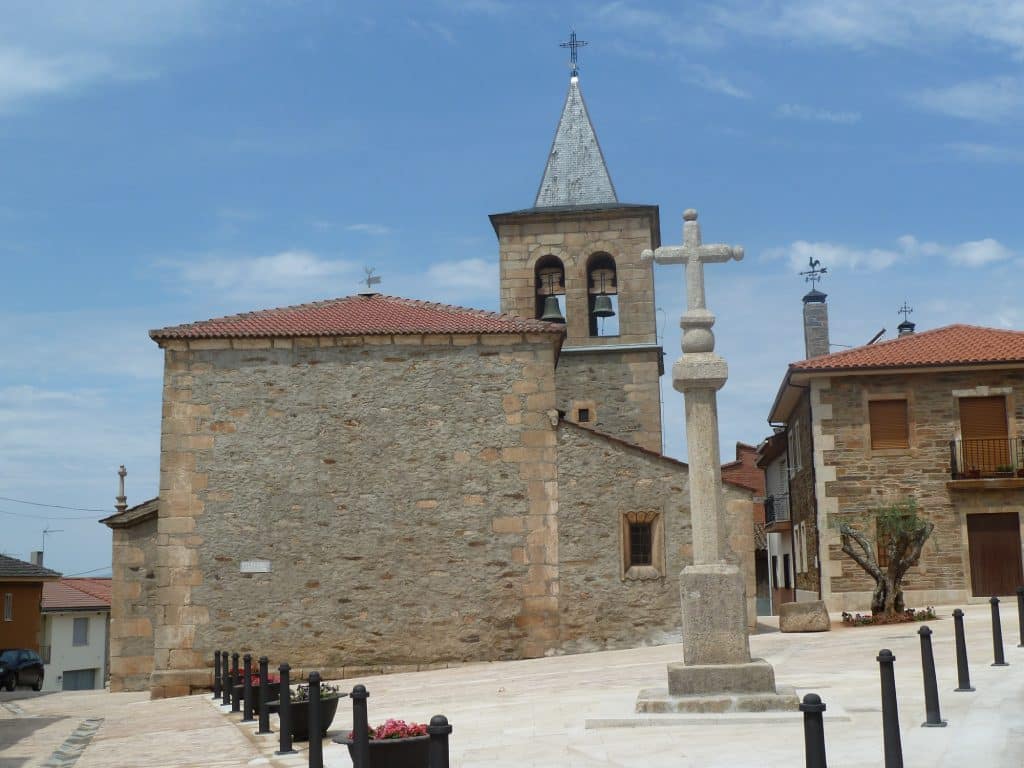 Iglesia de San Pelayo en Trabazos